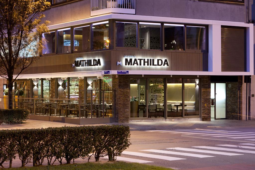 Holidaysuite Mathilda ออสเทนด์ ภายนอก รูปภาพ
